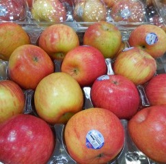 Organic Gala Apples 5.5lbs 969425 - South's Market